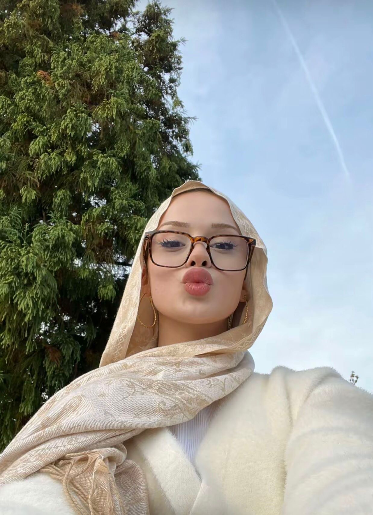 Eğribük Sofistike Kadın Bayan Escort Maya