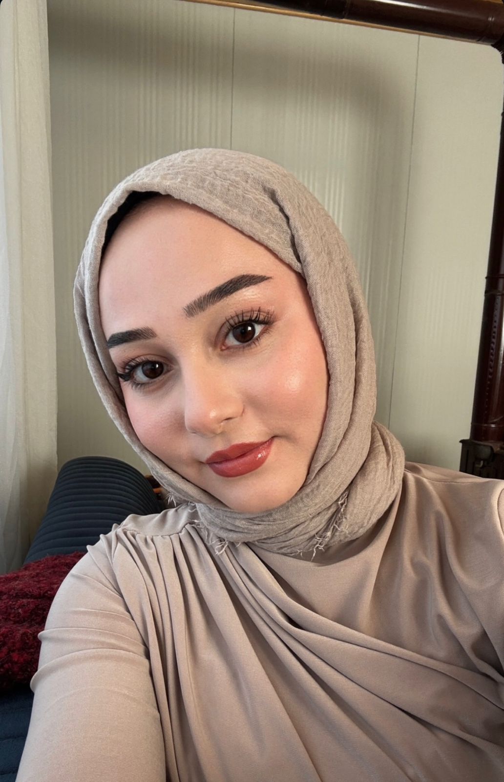 Abacı Bayan Bayan Escort Beyaz