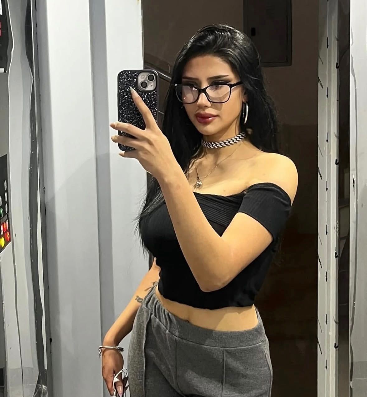 Sarıkız Sadık ve Güzel Kadın Bayan Escort Leyla