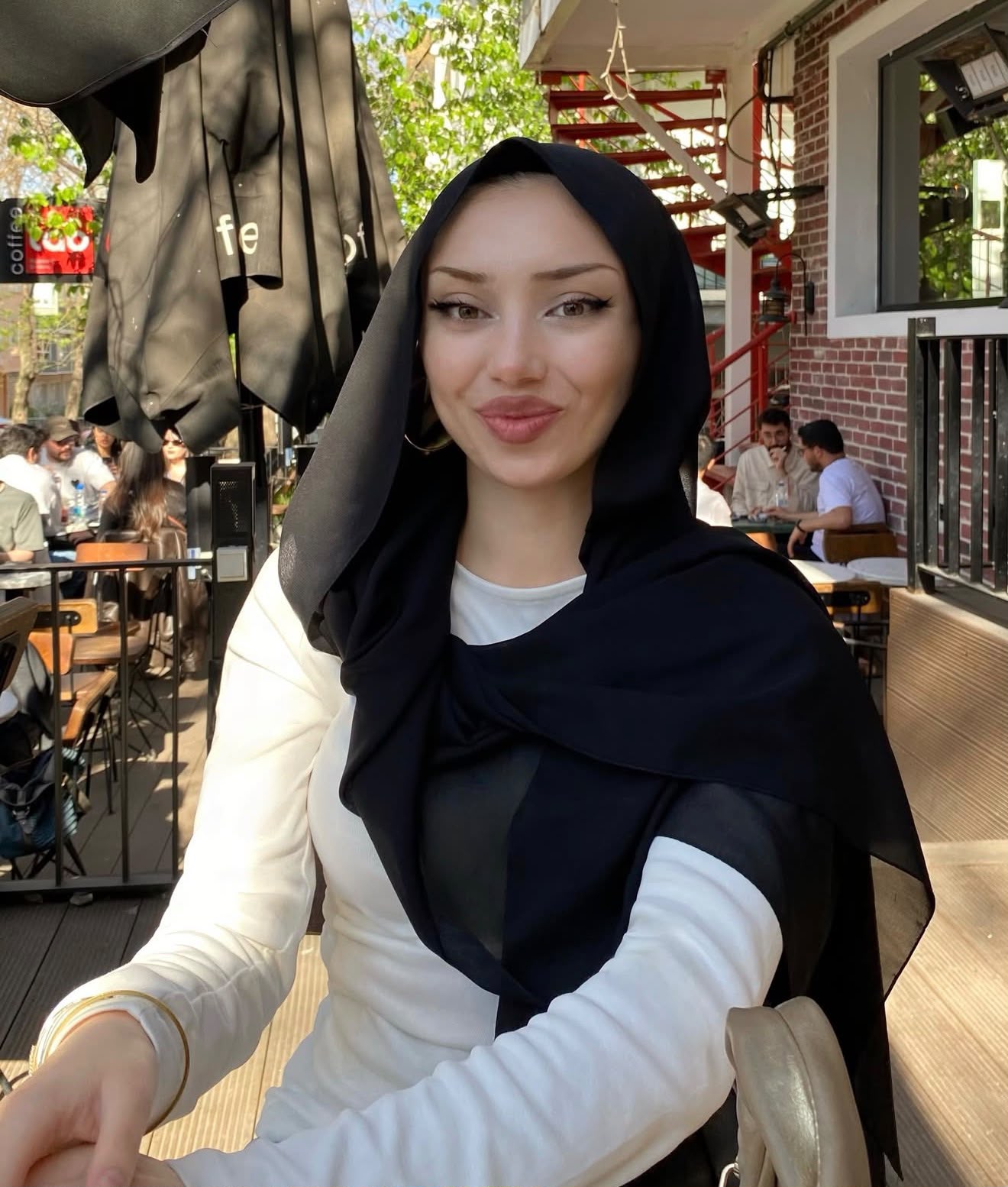 Bağlarbaşı Ruhsal Derinlik Escort Bayan Ala